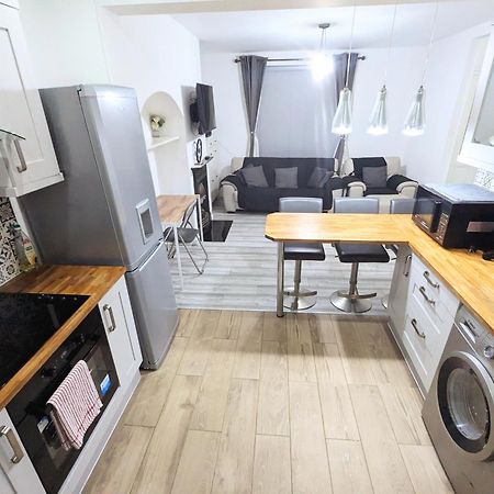 Bromley Serviced Apartments - Beckenham Place Park - London - 2 Bed House - Free Parking - 2 Beds 1 Sofabed Londres Exterior foto